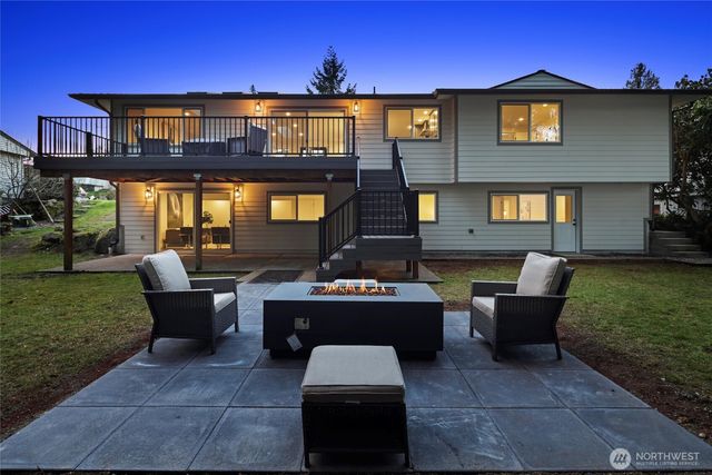 876 172nd Avenue NE, Bellevue, WA 98008