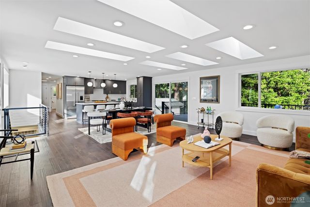 876 172nd Avenue NE, Bellevue, WA 98008