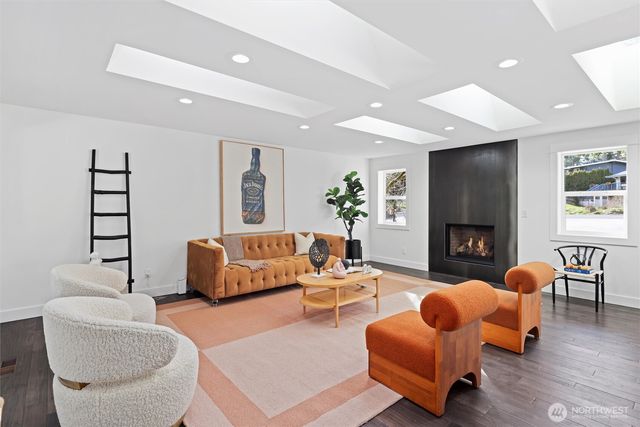 876 172nd Avenue NE, Bellevue, WA 98008