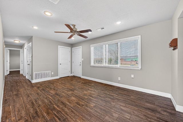 807 N 14th Street, Rogers, AR 72756