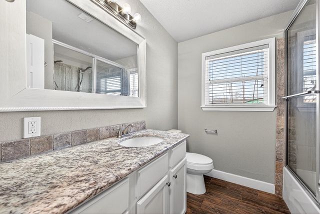 807 N 14th Street, Rogers, AR 72756