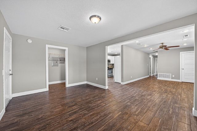 807 N 14th Street, Rogers, AR 72756