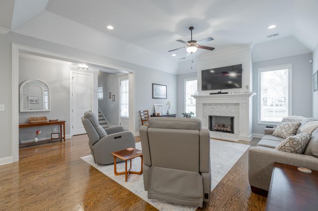 7348 Miss Madison Way, Ooltewah, TN 37363