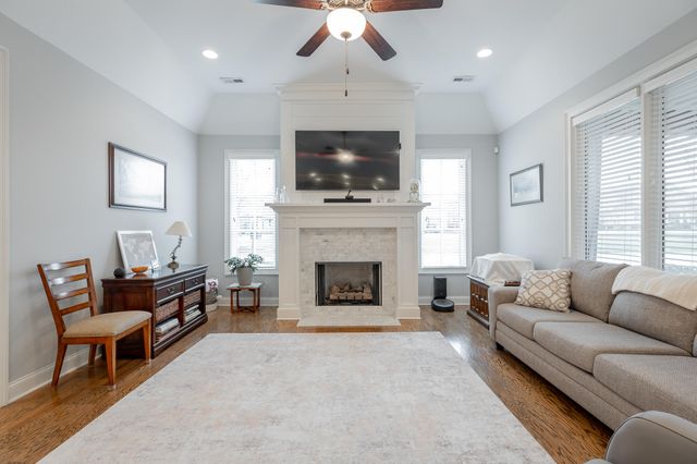 7348 Miss Madison Way, Ooltewah, TN 37363