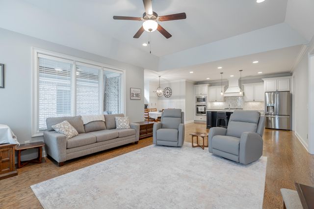 7348 Miss Madison Way, Ooltewah, TN 37363