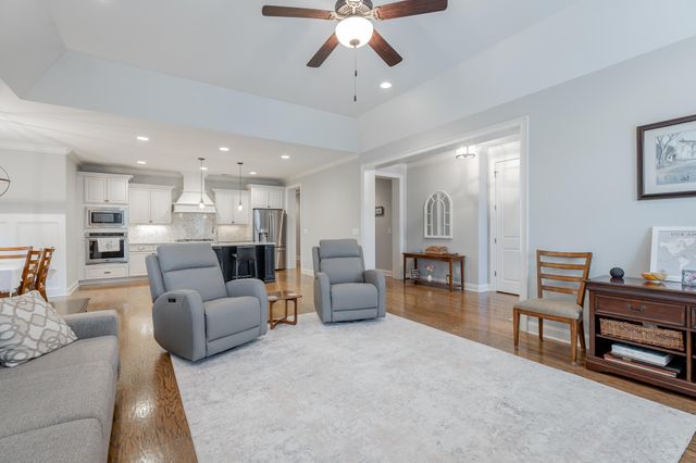 7348 Miss Madison Way, Ooltewah, TN 37363