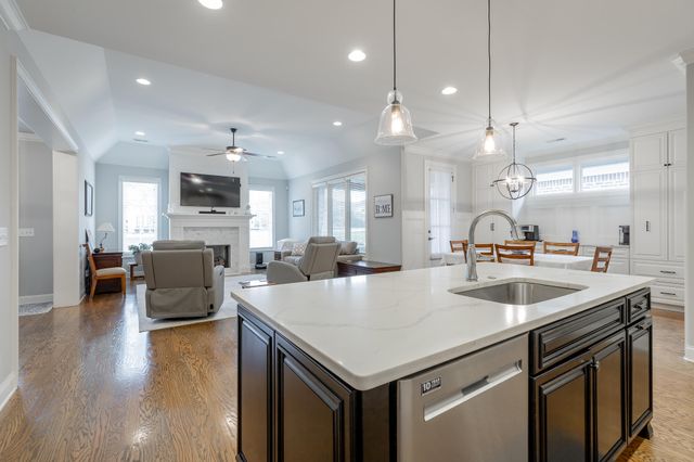 7348 Miss Madison Way, Ooltewah, TN 37363