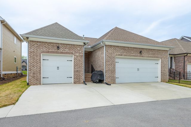 7348 Miss Madison Way, Ooltewah, TN 37363