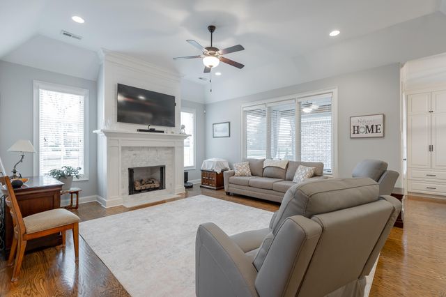 7348 Miss Madison Way, Ooltewah, TN 37363