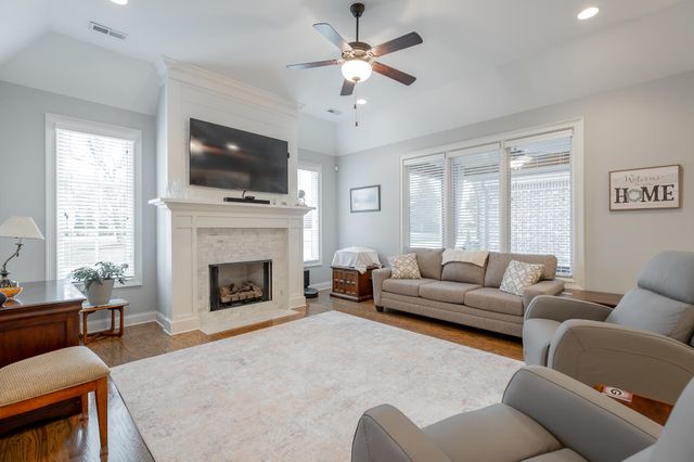 7348 Miss Madison Way, Ooltewah, TN 37363