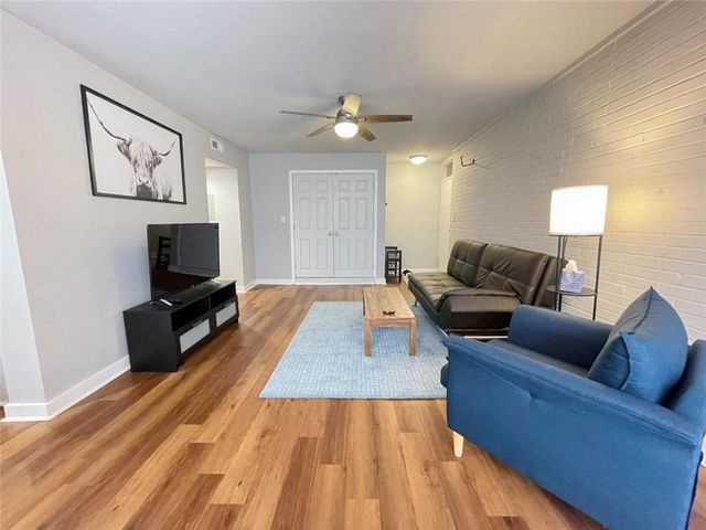 345 7th Street NE 8, Atlanta, GA 30308