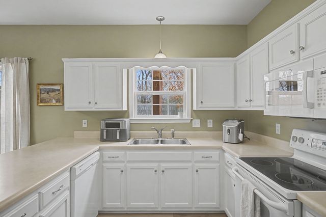 4012 Farmville Ct, Spring Hill, TN 37174