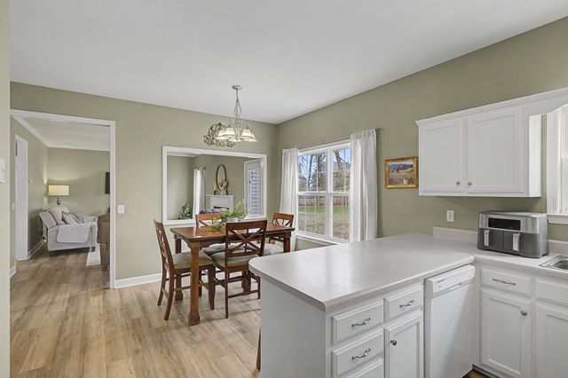 4012 Farmville Ct, Spring Hill, TN 37174