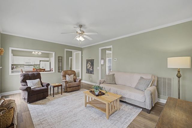 4012 Farmville Ct, Spring Hill, TN 37174