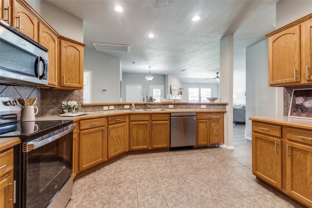 2001 Harvester Drive, Rockwall, TX 75032