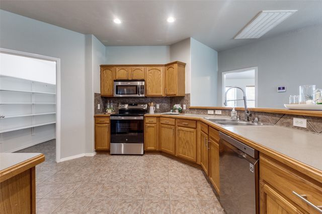 2001 Harvester Drive, Rockwall, TX 75032