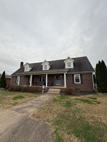 405 Robins St, E, Lawrenceburg, TN 38464