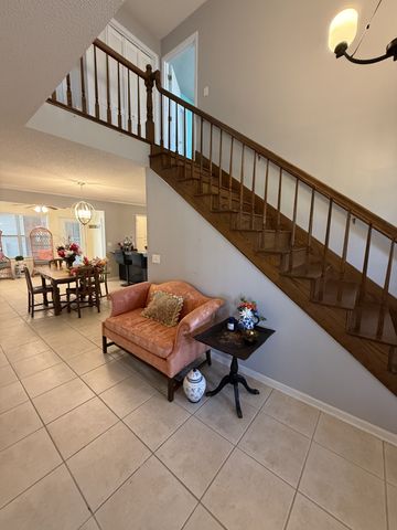 405 Robins St, E, Lawrenceburg, TN 38464