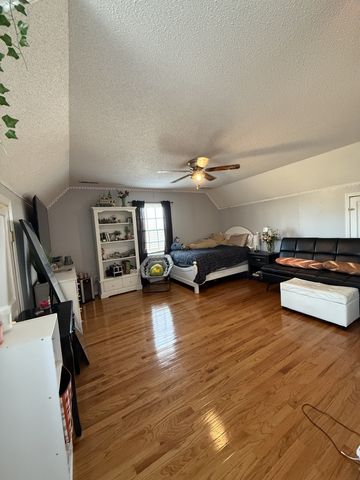 405 Robins St, E, Lawrenceburg, TN 38464