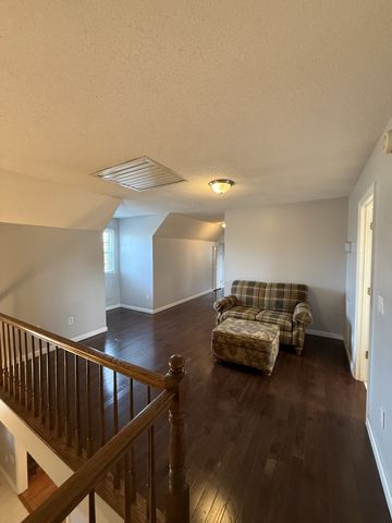 405 Robins St, E, Lawrenceburg, TN 38464