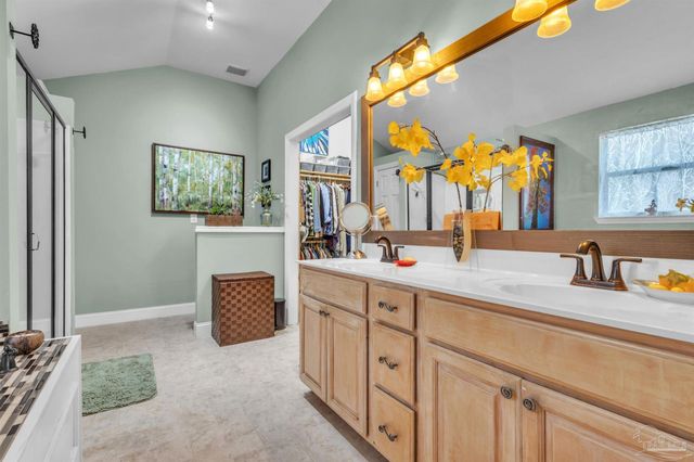 2017 Jessica Way, Navarre, FL 32566