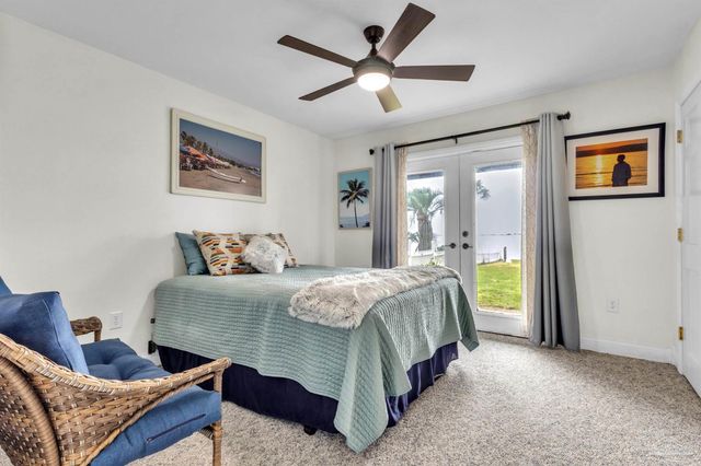 2017 Jessica Way, Navarre, FL 32566