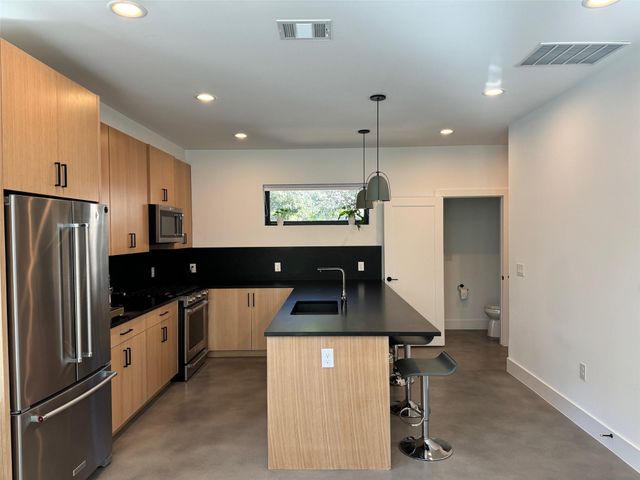 1204 Redd ST 2, Austin, TX 78745