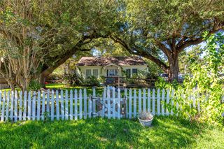 848 Holly Street, La Marque, TX 77568