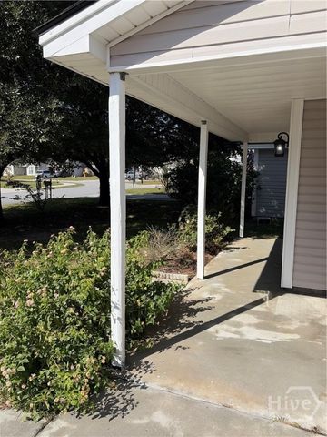 7 Corsair Circle, Port Wentworth, GA 31407