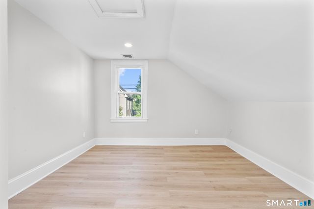 39 Edwards Street, Hamden, CT 06517