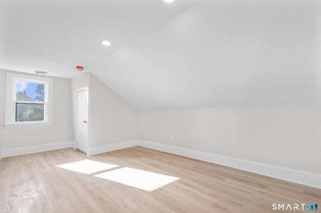 39 Edwards Street, Hamden, CT 06517