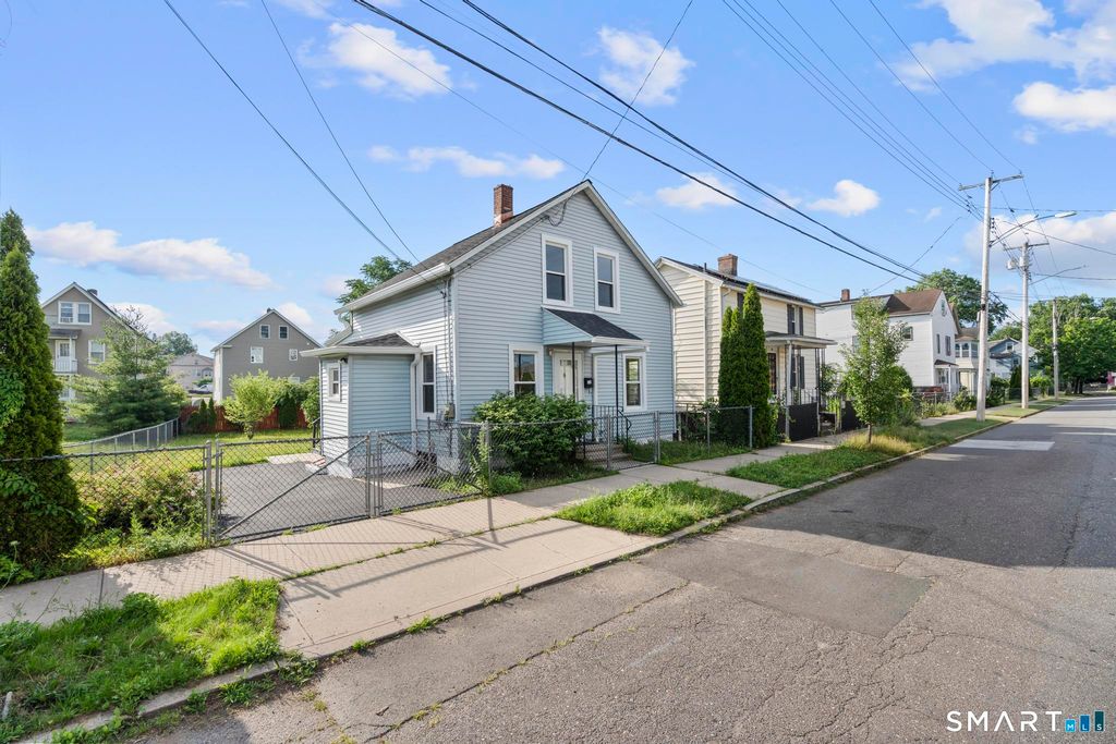 39 Edwards Street, Hamden, CT 06517