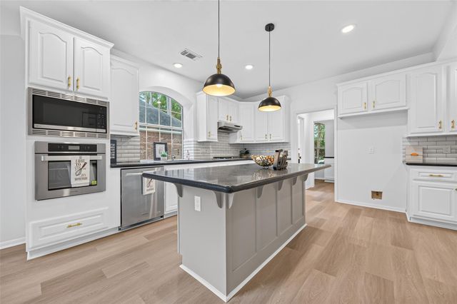 12514 Leytonstone Street, Tomball, TX 77377