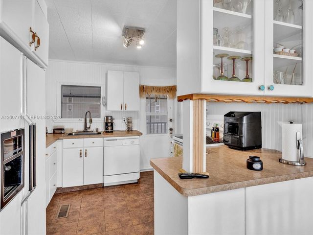 2061 SW 83rd Avenue, Davie, FL 33324