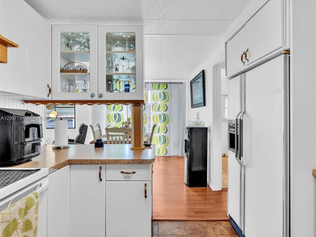 2061 SW 83rd Avenue, Davie, FL 33324