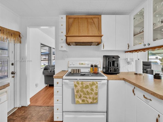 2061 SW 83rd Avenue, Davie, FL 33324