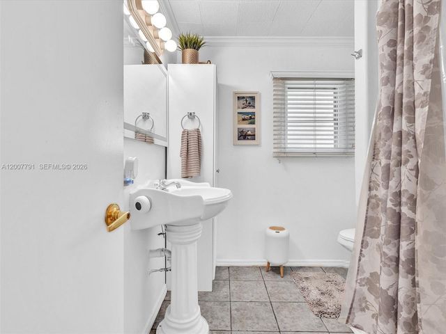 2061 SW 83rd Avenue, Davie, FL 33324