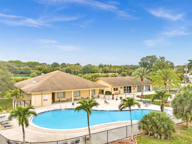 2061 SW 83rd Avenue, Davie, FL 33324