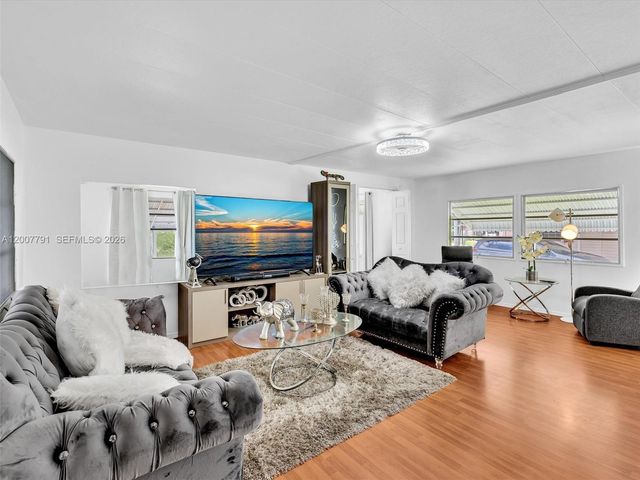 2061 SW 83rd Avenue, Davie, FL 33324