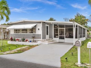 2061 SW 83rd Avenue, Davie, FL 33324