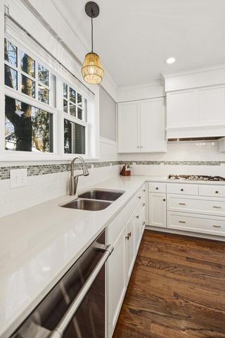 185 W Lake Street, Excelsior, MN 55331