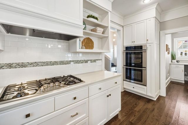 185 W Lake Street, Excelsior, MN 55331