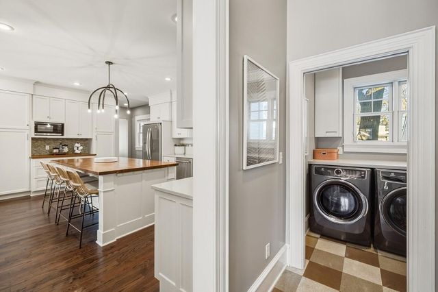 185 W Lake Street, Excelsior, MN 55331