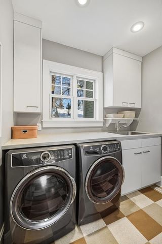 185 W Lake Street, Excelsior, MN 55331