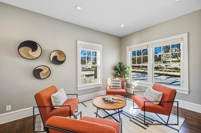 185 W Lake Street, Excelsior, MN 55331