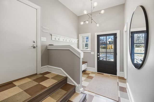 185 W Lake Street, Excelsior, MN 55331