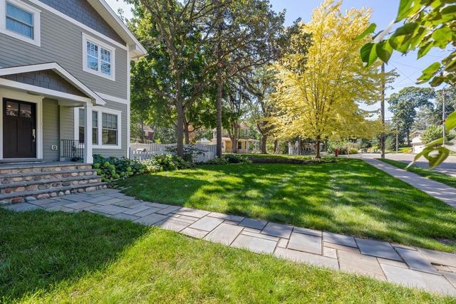 185 W Lake Street, Excelsior, MN 55331