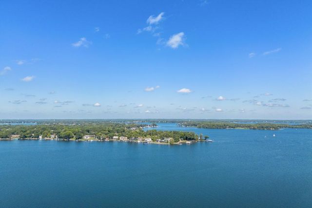 185 W Lake Street, Excelsior, MN 55331