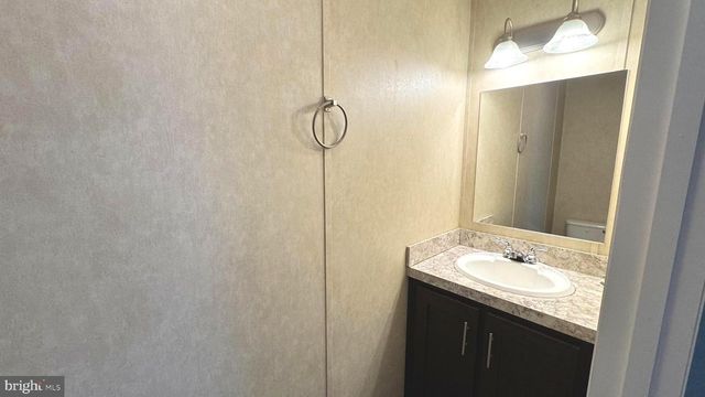 110 MCKINNEY LN, Middletown, PA 17057