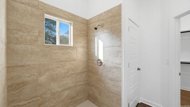 4606 Lee Way, Elmendorf, TX 78112